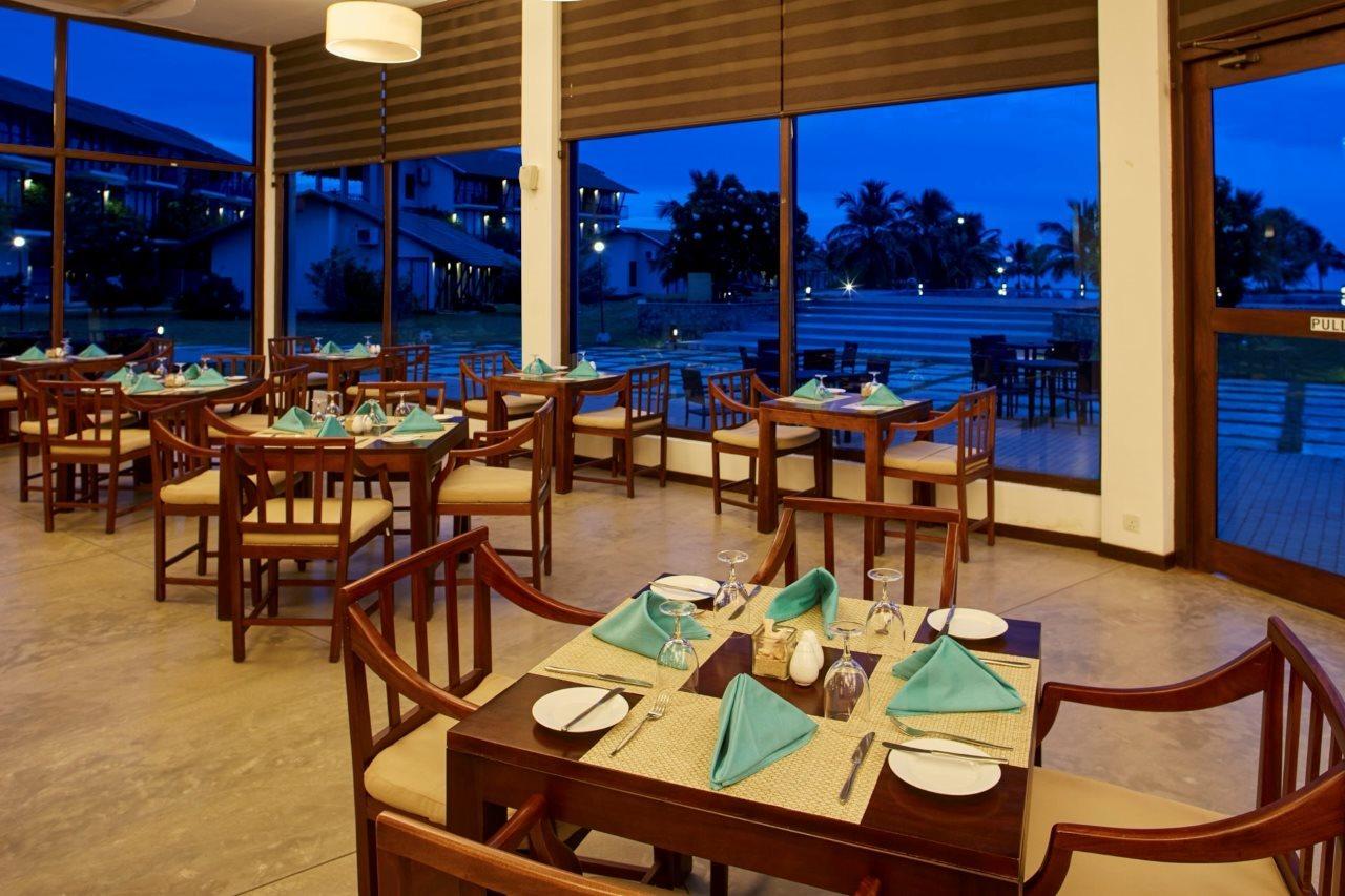 The Calm Resort & Spa Passikudah Luaran gambar