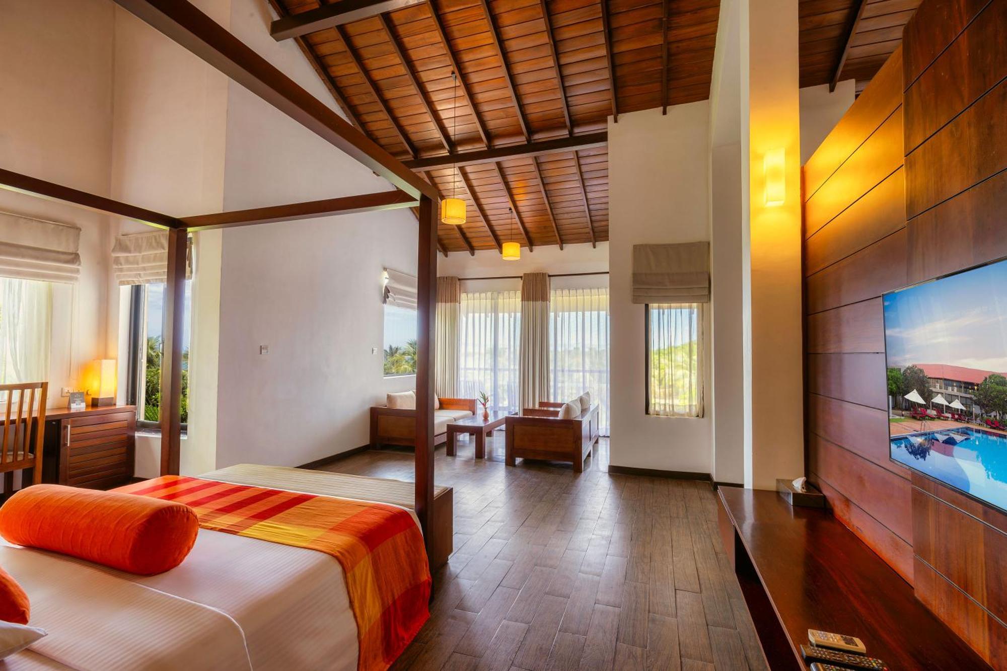 The Calm Resort & Spa Passikudah Luaran gambar